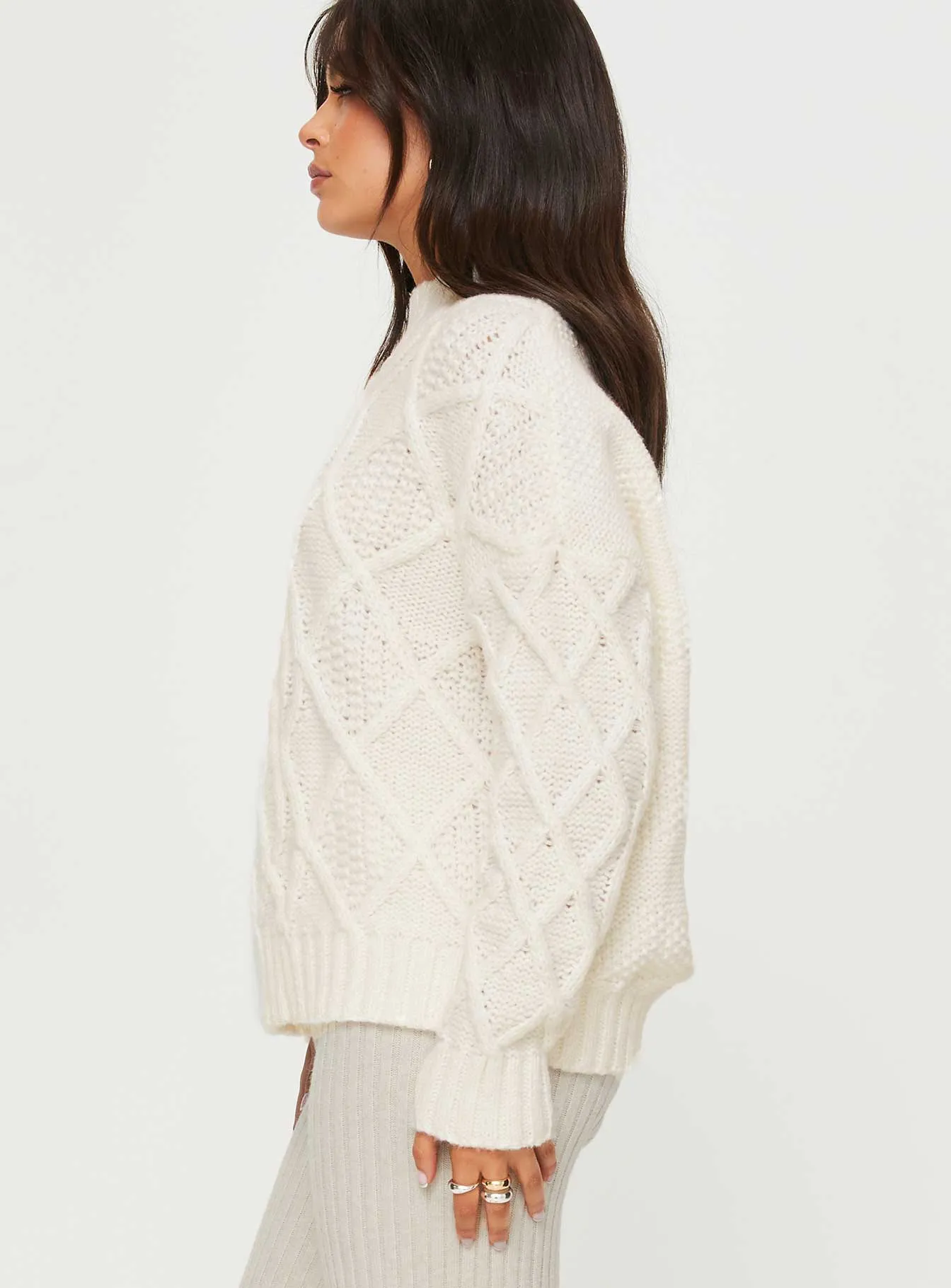 Lewin Cable Knit Sweater Beige